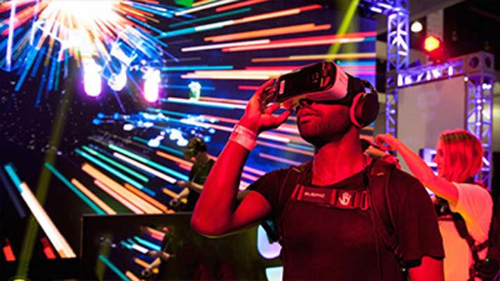 Cinecittà World VR Party e DJ Set