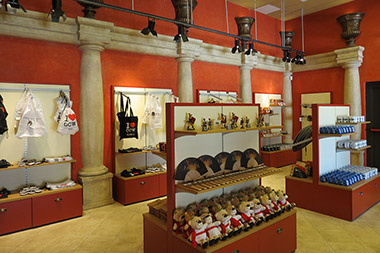 Roma shop 5